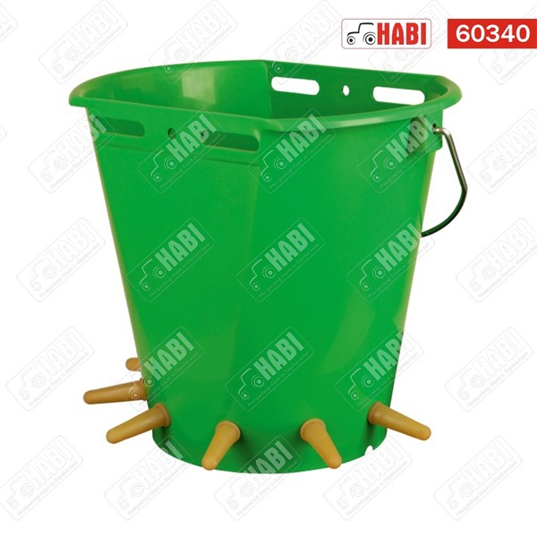 Bárányitató vödör 6 x természetes gumicuclival