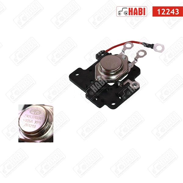 MTZ Beépített feszültség szabályzó komplett /GY/ 700 W /14B5A/