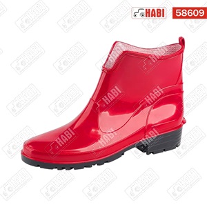 Elke rövid, piros színű gumicsizma, 36-os méret