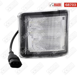 John Deere LED munkalámpa 22W négyzet, 6x 5W OSRAM LED, 2800 Lumen, 12-24 V 112,1x95,8 jobb