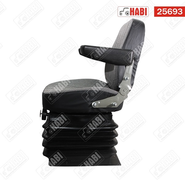 MTZ Vezetőülés lux alacsony háttámlás, karfás /100/