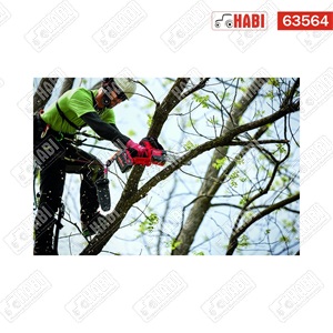 Milwaukee M18FHS20-552 ágvágó láncfűrész 20cm, 2db M18 5,5Ah akkuval és 1db M12-M18 gyorstöltővel